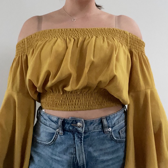 Flowy off-the-shoulder top - Picture 6 of 8